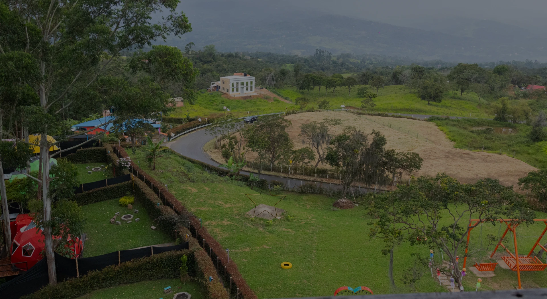 Colina Entre Colores